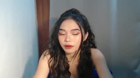 Snapshot of seductive_diana chatting on 12, 10, 2025 seductive_diana online show from 12, 10, 2025
