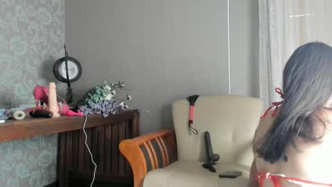Snapshot of seductive_flower chatting on 6, 12, 2024 Mali online show from 6, 12, 2024