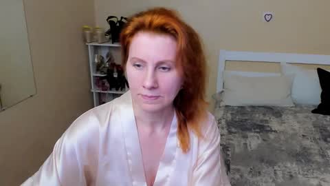 seductive_foxy_ online show from 29, 9, 2025