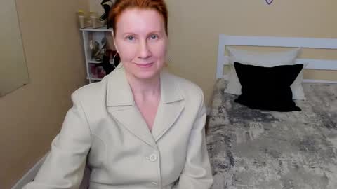 seductive_foxy_ online show from 30, 9, 2025