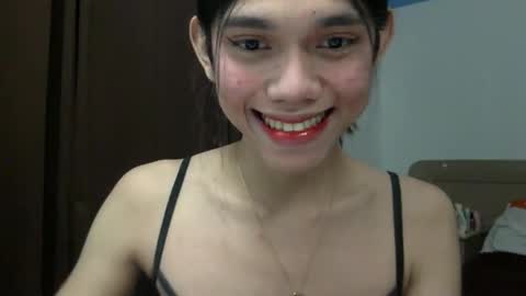 Snapshot of seductive_nessie chatting on 23, 11, 2025 seductive_nessie online show from 23, 11, 2025