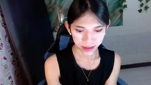 Snapshot of seductive_nessie chatting on 19, 12, 2025 seductive_nessie online show from 19, 12, 2025