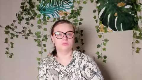 seductive_she_wolf online show from 27, 10, 2025