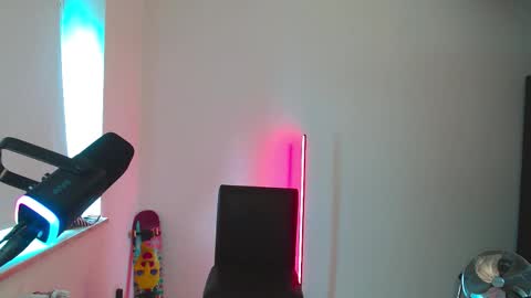 Snapshot of seductivebitxh chatting on 20, 9, 2025 May online show from 20, 9, 2025