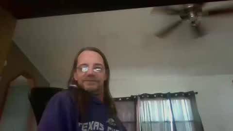 Snapshot of seeaaronscock chatting on 3, 12, 2024 Aaron Guitar online show from 3, 12, 2024