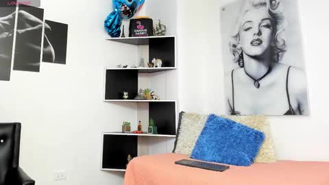 Snapshot of seelena_f chatting on 4, 11, 2025 seelena_f online show from 4, 11, 2025