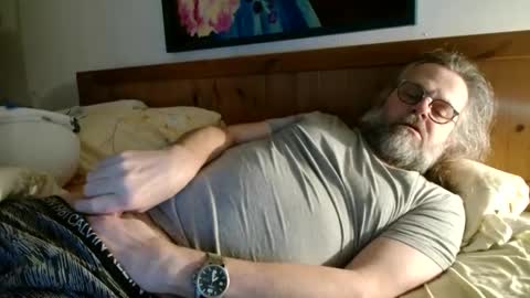 sehr_gespannt online show from 2, 2, 2025