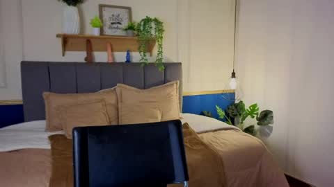 Snapshot of selena__noir chatting on 30, 3, 2026 Call me S E L E N A online show from 30, 3, 2026