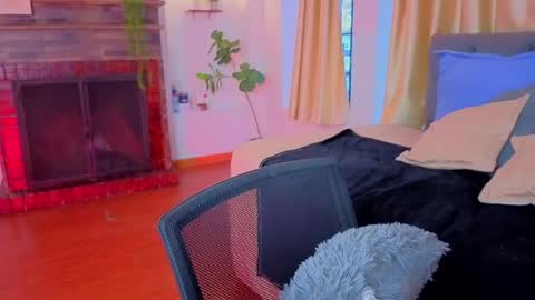 Snapshot of selena__noir chatting on 3, 4, 2026 Call me S E L E N A online show from 3, 4, 2026