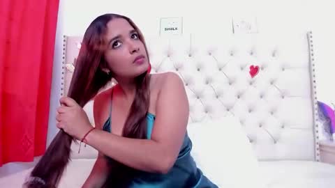 selena_beautyy online show from 15, 3, 2026