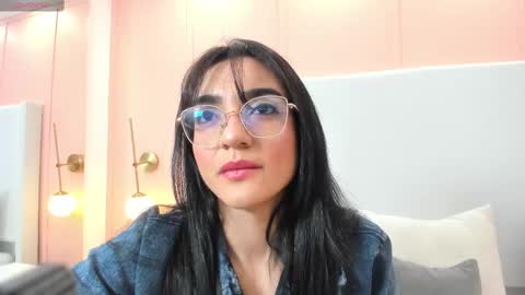 Snapshot of selena_rous chatting on 11, 9, 2025 Selena Rous online show from 11, 9, 2025