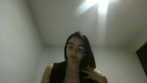 Snapshot of selena_rous chatting on 25, 11, 2025 Selena Rous online show from 25, 11, 2025