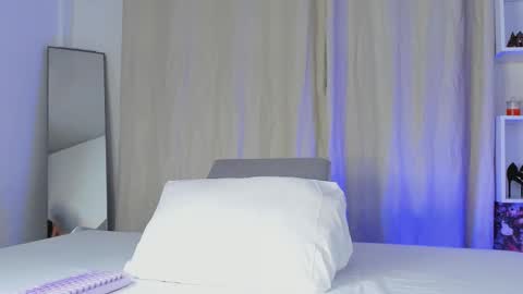 selenafox online show from 5, 11, 2025