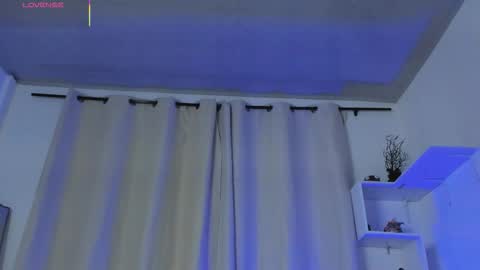 selenafox online show from 12, 11, 2025