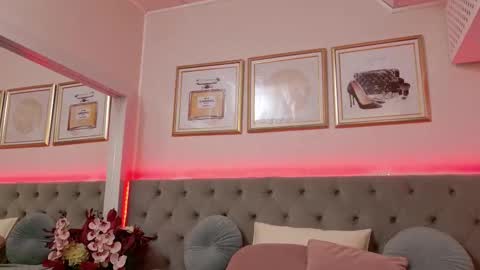 Snapshot of selenajoy_ chatting on 16, 11, 2025 selenajoy_ online show from 16, 11, 2025