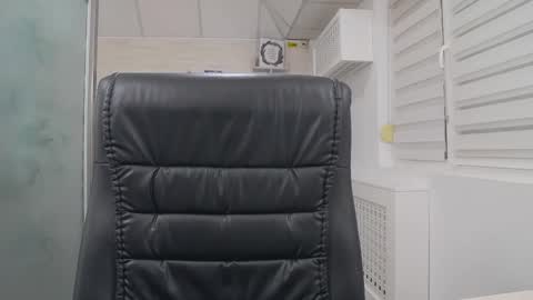 Snapshot of selenajoy_ chatting on 18, 11, 2025 selenajoy_ online show from 18, 11, 2025