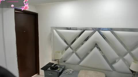 Selena reyess online show from 12, 1, 2026