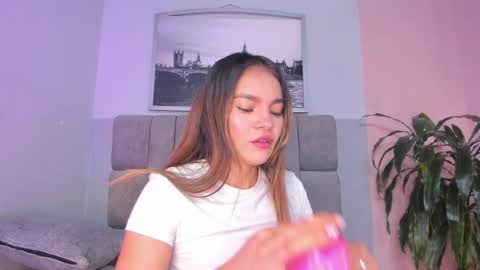 Selene online show from 6, 11, 2025