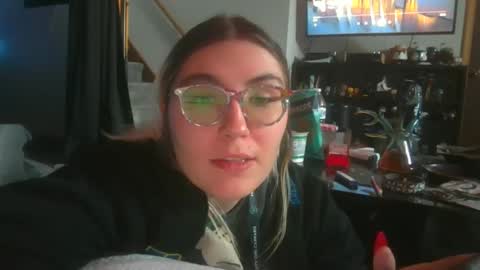 Selene online show from 10, 3, 2025