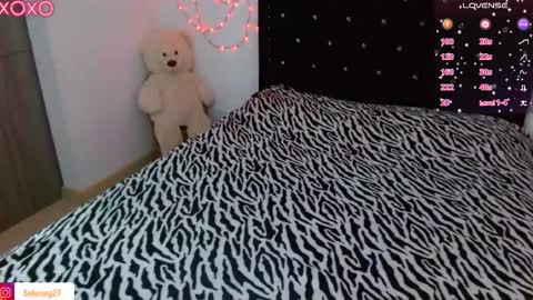Snapshot of seleneg chatting on 10, 9, 2025 Selene G online show from 10, 9, 2025
