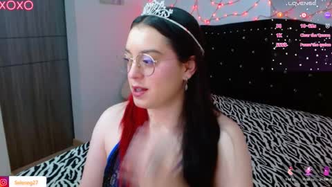 Snapshot of seleneg chatting on 27, 9, 2025 Selene G online show from 27, 9, 2025