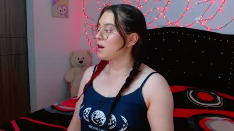 Snapshot of seleneg chatting on 20, 11, 2025 Selene G online show from 20, 11, 2025