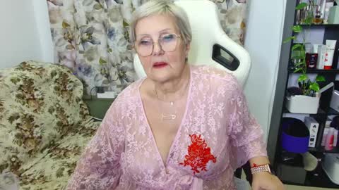 Selenna online show from 15, 2, 2025