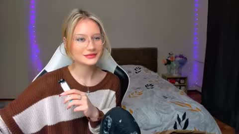 Simon and Alice online show from 28, 9, 2025