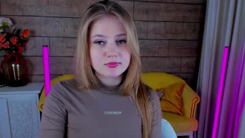 Snapshot of selinswarovski chatting on 22, 2, 2025 SelinSwarovski online show from 22, 2, 2025
