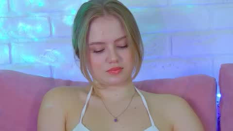 SelinSwarovski online show from 8, 10, 2025