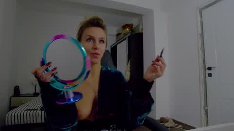 Snapshot of sellena_angel chatting on 29, 11, 2025 sellena_angel online show from 29, 11, 2025