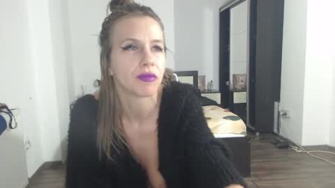 sellena_angels online show from 17, 1, 2025