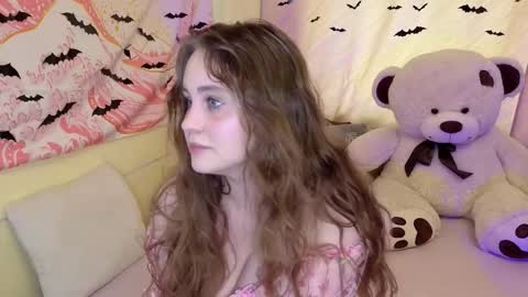 Snapshot of sellyahouston chatting on 27, 11, 2025 Sellya online show from 27, 11, 2025