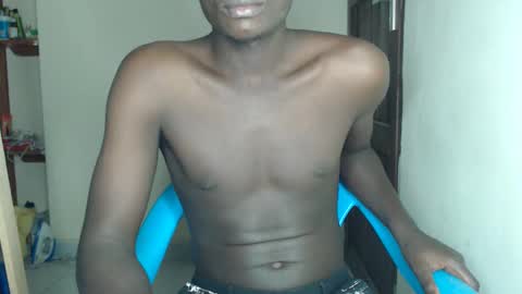 Snapshot of sensation_2 chatting on 18, 1, 2026 Charles online show from 18, 1, 2026