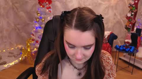 Snapshot of sensemysoul chatting on 16, 12, 2025 sensemysoul online show from 16, 12, 2025