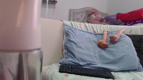 I am Hellen online show from 27, 12, 2024