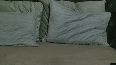 Snapshot of sensualldream chatting on 7, 11, 2025 Alya online show from 7, 11, 2025