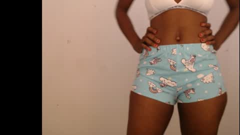 Snapshot of sera_booty chatting on 5, 12, 2025 Anne online show from 5, 12, 2025