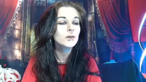 Seraphin Munster online show from 12, 12, 2024
