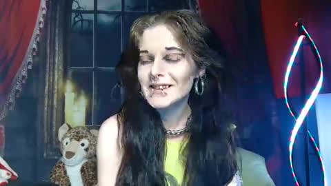 Seraphin Munster online show from 8, 2, 2025