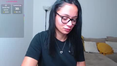 Snapshot of serenesophi chatting on 24, 10, 2025 SereneSophi online show from 24, 10, 2025