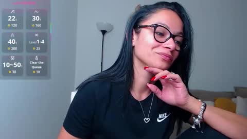 Snapshot of serenesophi chatting on 29, 10, 2025 SereneSophi online show from 29, 10, 2025