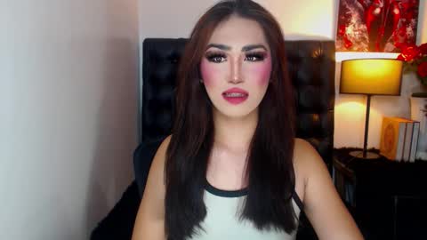 serenitykross_ online show from 9, 9, 2025