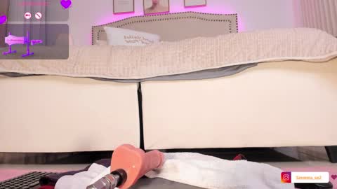 Serenna Cruz online show from 7, 3, 2025