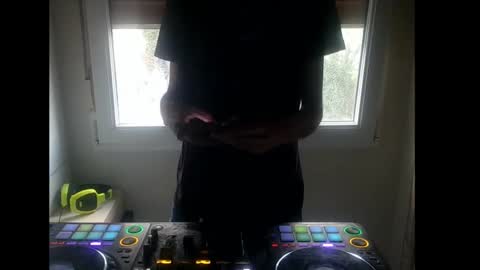 Dj Notorious aka bionik hand online show from 15, 9, 2025