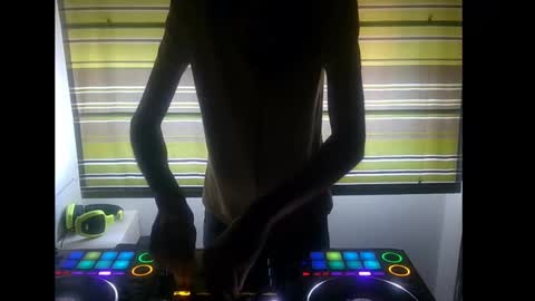 Dj Notorious aka bionik hand online show from 22, 9, 2025