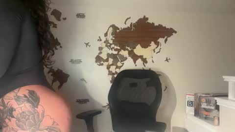 servegoddesszara online show from 12, 11, 2025