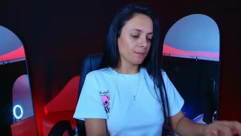 LUCERO online show from 3, 2, 2026