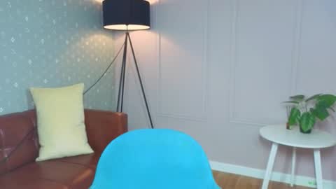 Snapshot of sevans14 chatting on 12, 10, 2025 SevanS14 online show from 12, 10, 2025