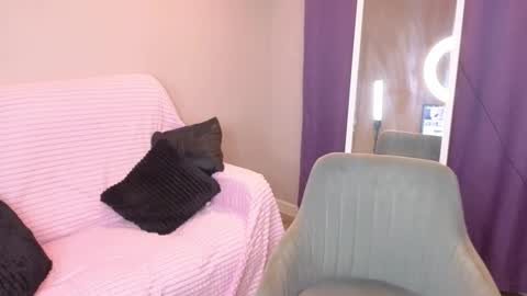 Snapshot of sevans14 chatting on 15, 10, 2025 SevanS14 online show from 15, 10, 2025